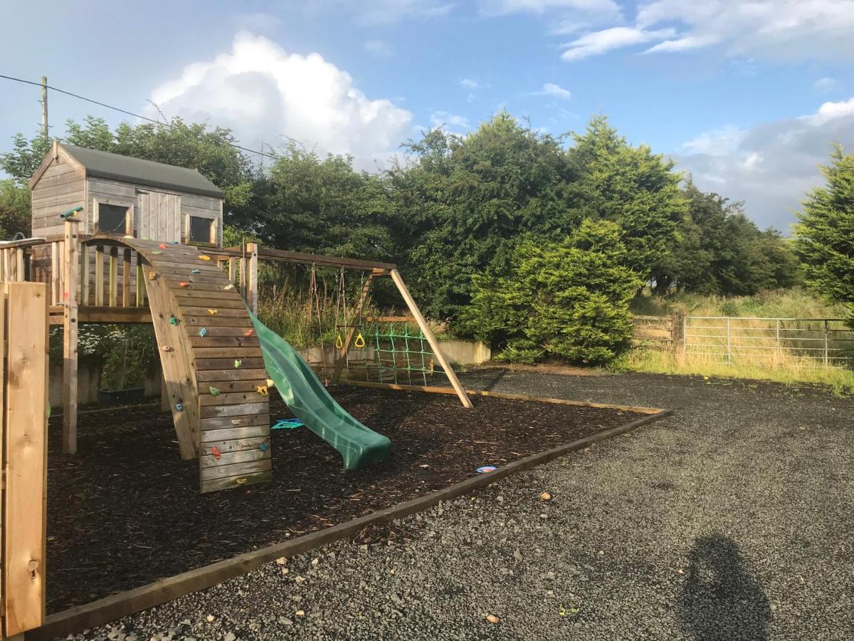 Deerfin Rentals Private Chalet With Hot Tub Ballymena Exteriör bild